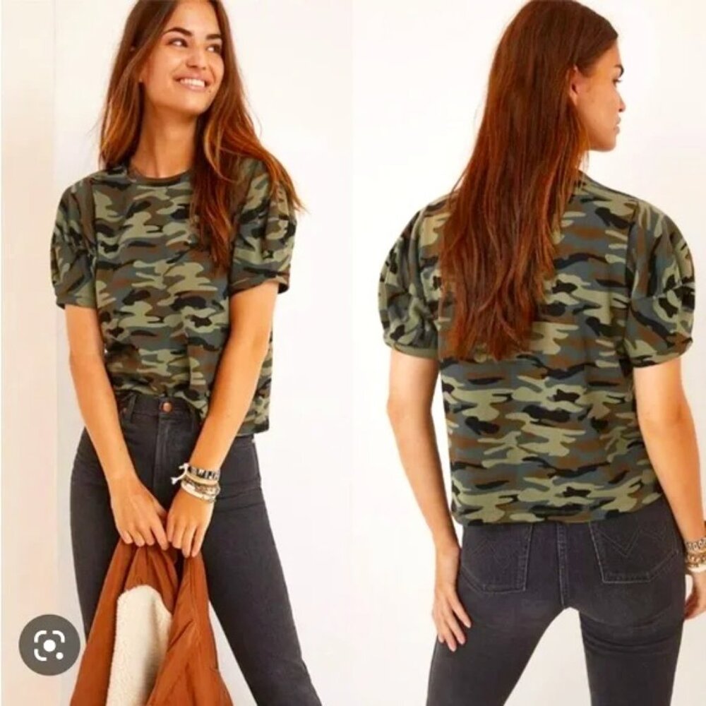 Anthropologie Velvet by Graham & Spencer Puff Sleeve Camo Sweatshirt Tee S EUC